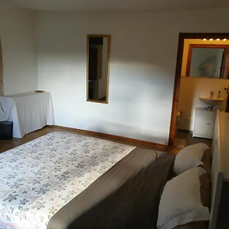 D'hotes La Prevote - Ancien Couvent Contre La Cathedrale Bed & Breakfast