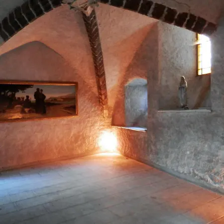 La Prevote - Randonneurs Et Pelerins - Ancien Couvent Contre La Cathedrale Le Puy-en-Velay