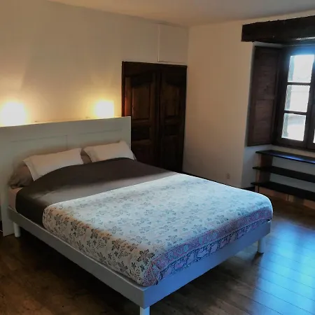 D'hotes La Prevote - Ancien Couvent Contre La Cathedrale Frühstückspension