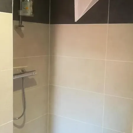 Alojamento de Acomodação e Pequeno-almoço D'hôtes La Prévôté - Ancien Couvent Contre La Cathédrale Le Puy-en-Velay