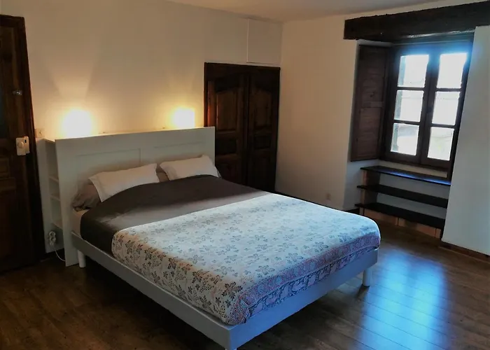 D'hotes La Prevote - Ancien Couvent Contre La Cathedrale Frühstückspension