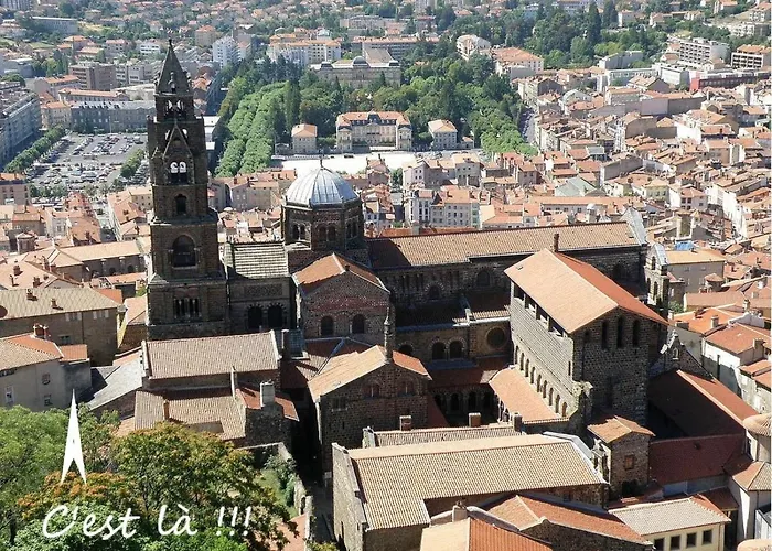 D'hotes La Prevote - Ancien Couvent Contre La Cathedrale *